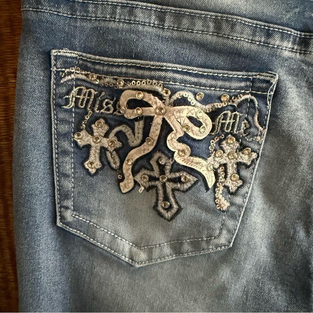 William Rast Miss Me Light Blue Embroidered Flawless Flare Jeans - Picture 4 of 8